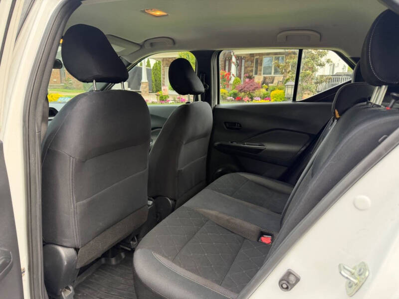 2018 Nissan Kicks S