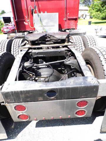 2001 Peterbilt 379 EX Hood