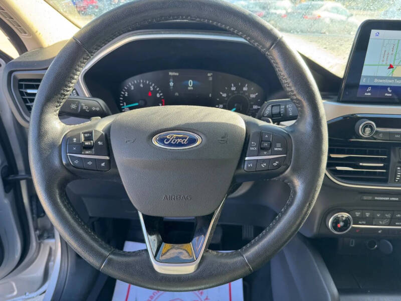 2020 Ford Escape SEL