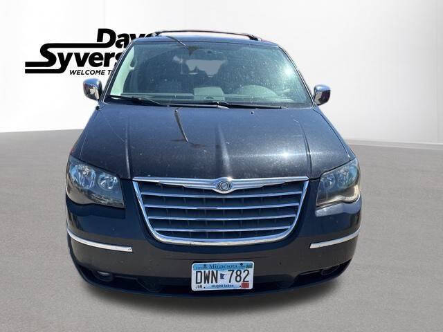 Used 2010 Chrysler Town & Country Touring with VIN 2A4RR5DX9AR279466 for sale in Albert Lea, Minnesota