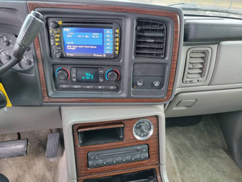 2003 Cadillac Escalade