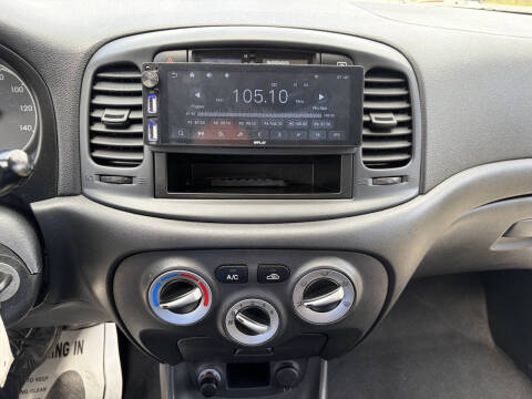 2010 Hyundai Accent GS