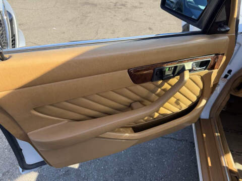 1991 Mercedes-Benz 560-Class 560 SEL