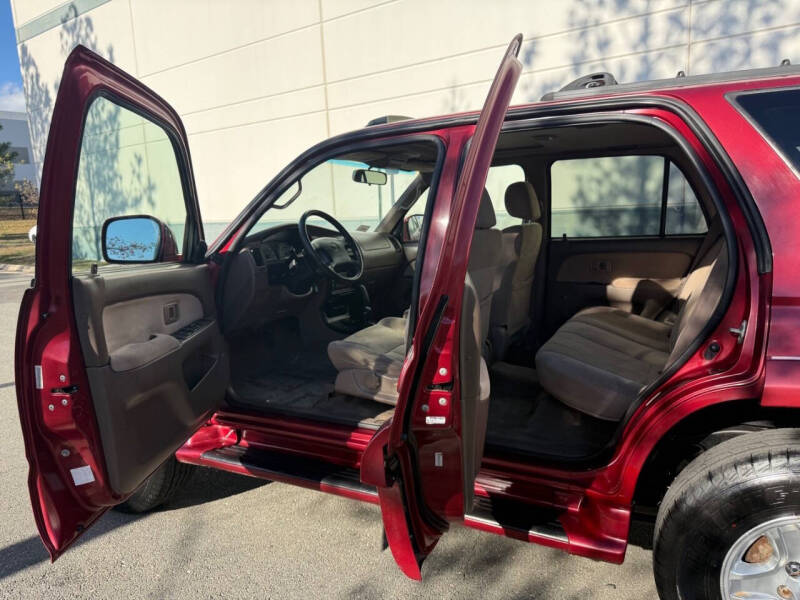 2002 Toyota 4Runner SR5