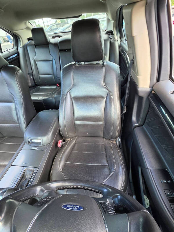 2010 Ford Taurus Limited