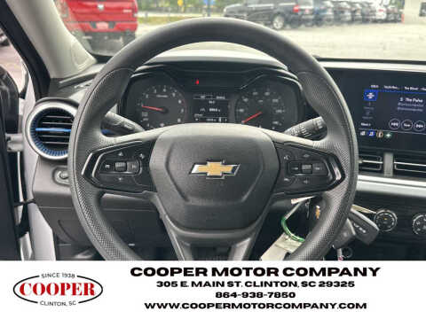 2025 Chevrolet Trax LS