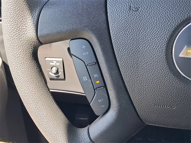 2025 Chevrolet Express 2500