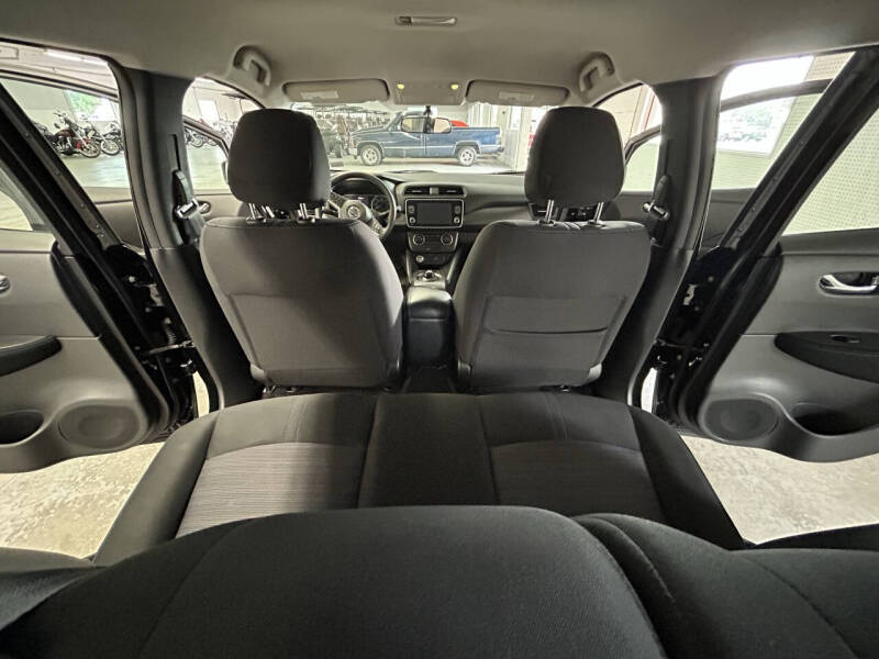 2019 Nissan LEAF S PLUS