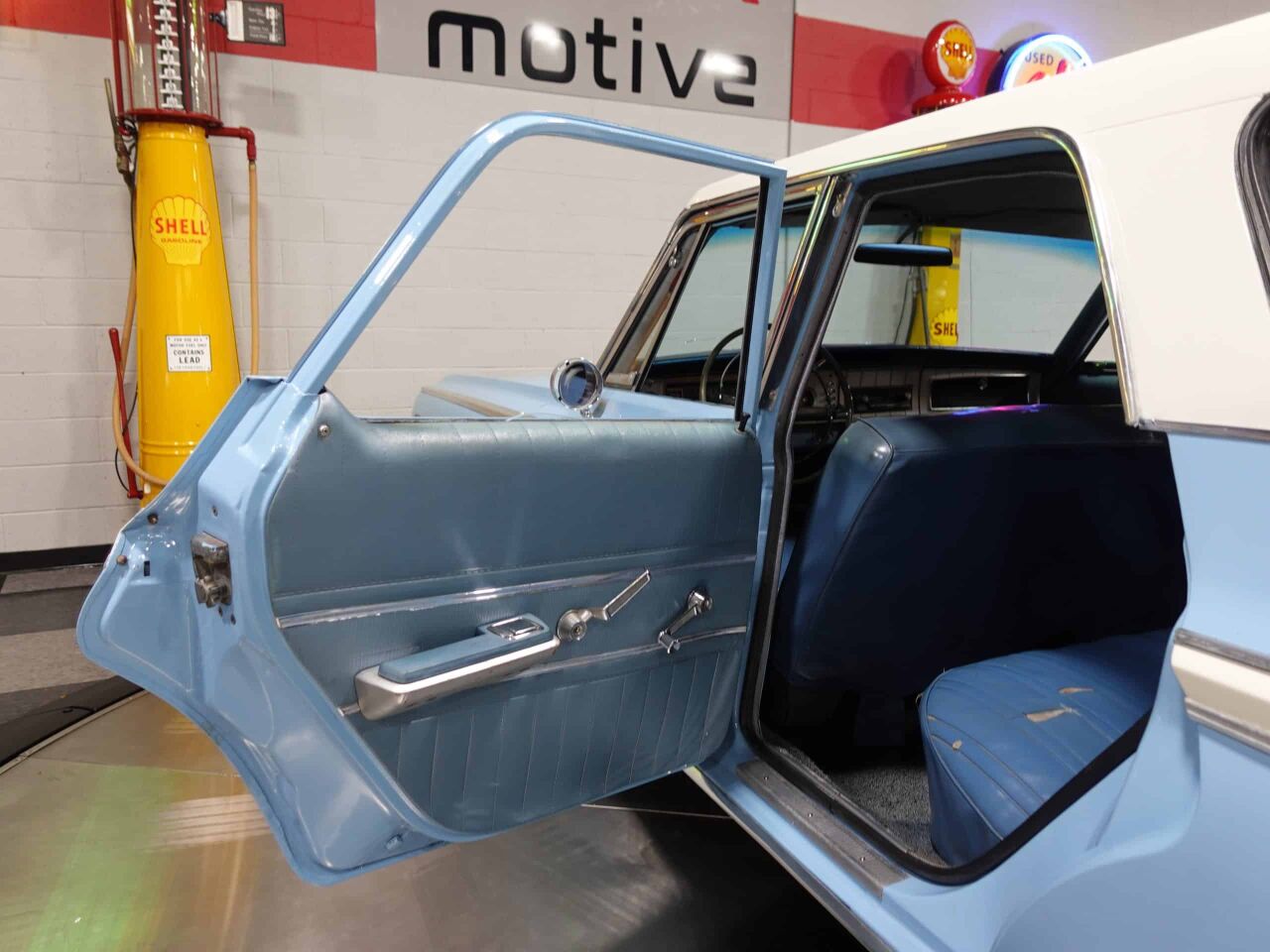 1965 Dodge Coronet 22