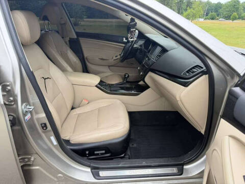 2014 Kia Cadenza Limited