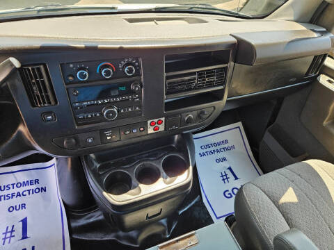 2017 Chevrolet Express 2500