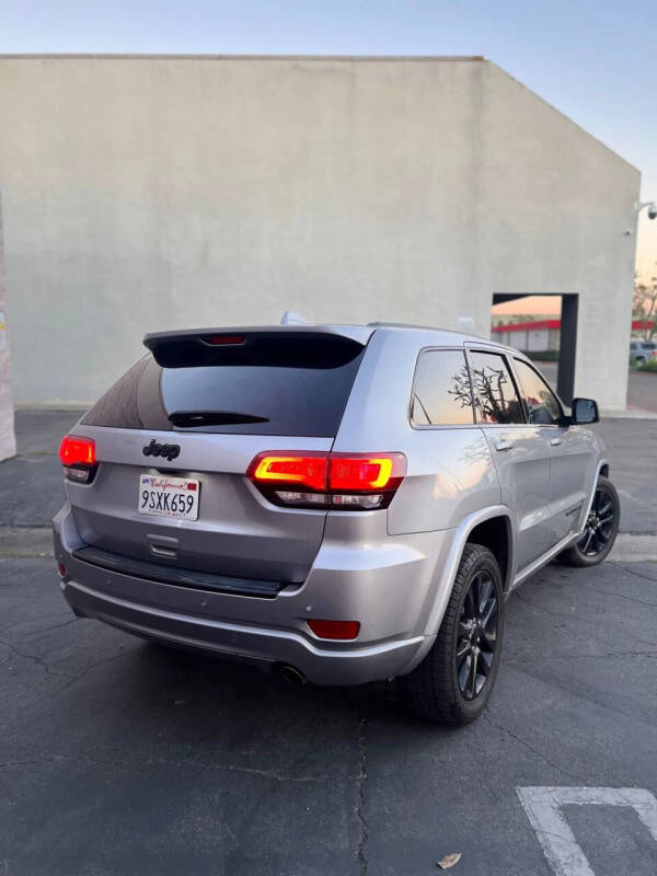 2018 Jeep Grand Cherokee Altitude