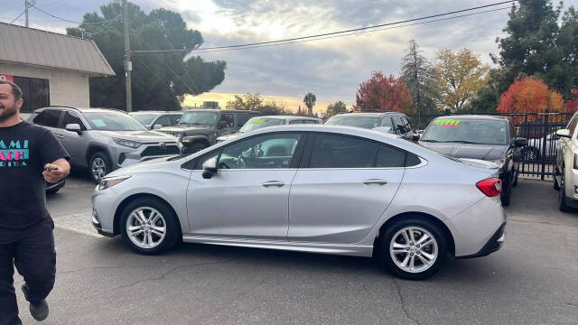 2018 Chevrolet Cruze for sale at Auto Plaza in Fresno, CA