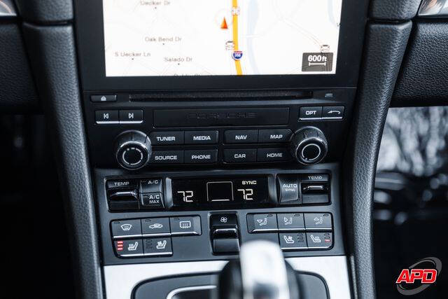 2017 Porsche 911 Carrera