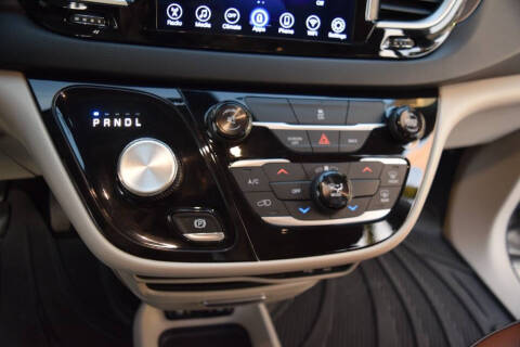 2017 Chrysler Pacifica Touring