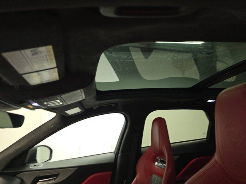 2020 Jaguar F-PACE SVR