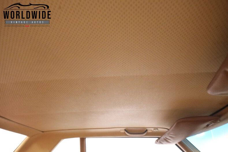 1976 Mercedes-Benz 450-Class