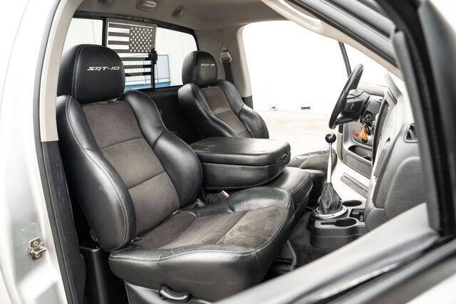2005 Dodge Ram 1500 SRT-10