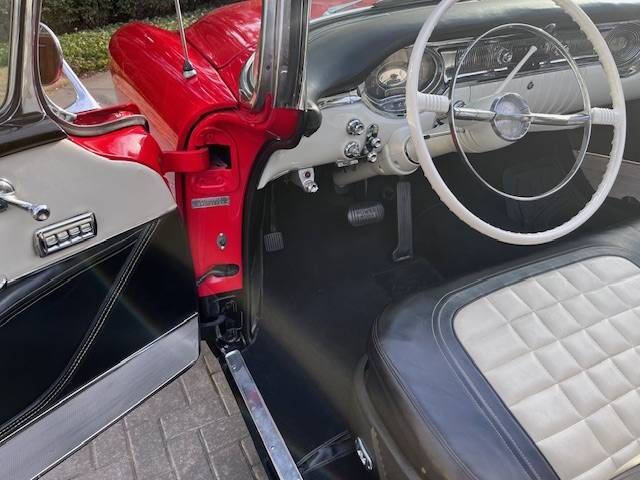1956 Oldsmobile Starfire
