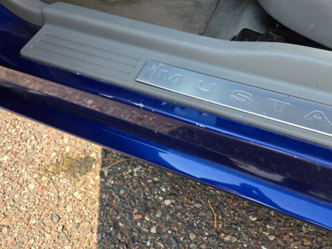 2005 Ford Mustang GT Deluxe