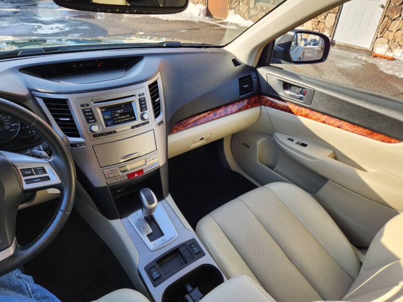 2012 Subaru Outback 2.5i Limited