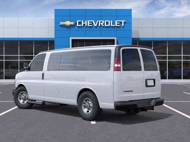 2025 Chevrolet Express LS 2500