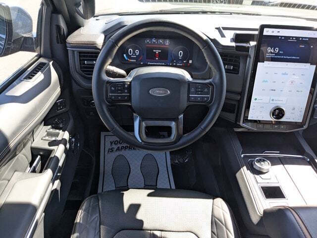 2024 Ford Expedition Platinum