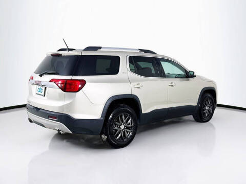 2017 GMC Acadia SLT-1