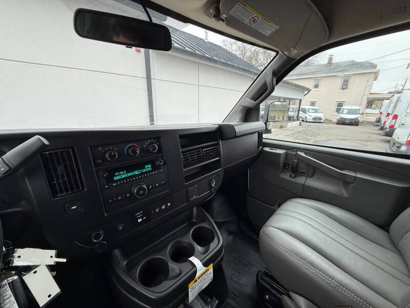 2023 Chevrolet Express 2500