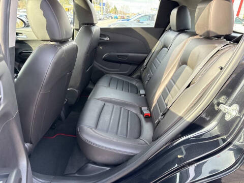 2015 Chevrolet Sonic RS Manual