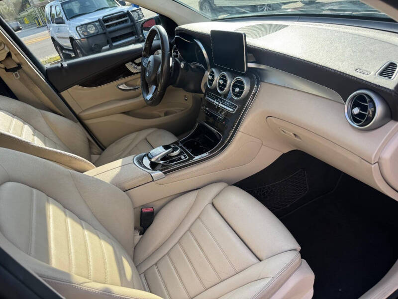 2017 Mercedes-Benz GLC GLC 300