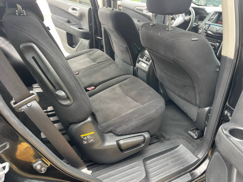 2015 Nissan Pathfinder S