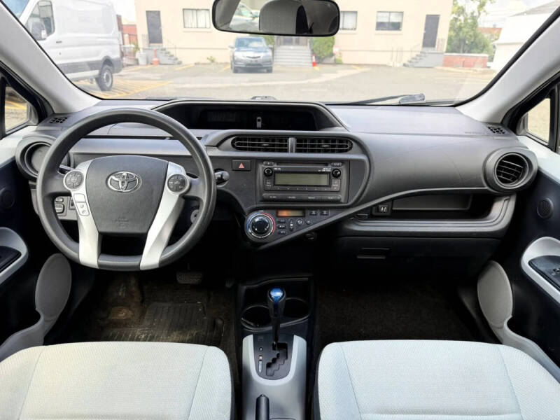 2012 Toyota Prius c