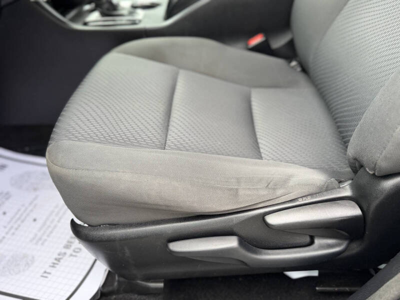 2016 Toyota Highlander LE