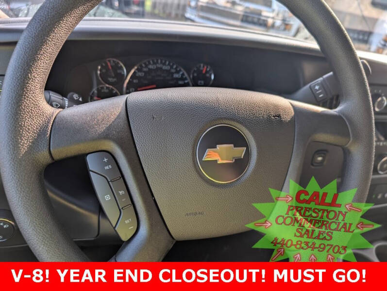 2025 Chevrolet Express 2500