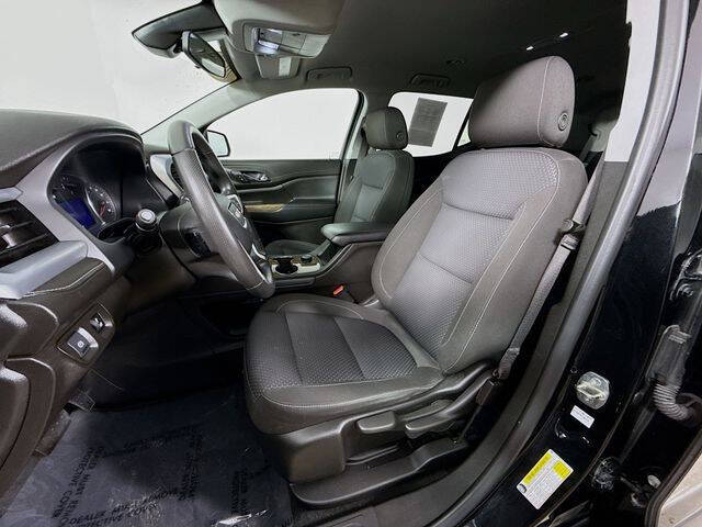 2022 GMC Acadia SLE