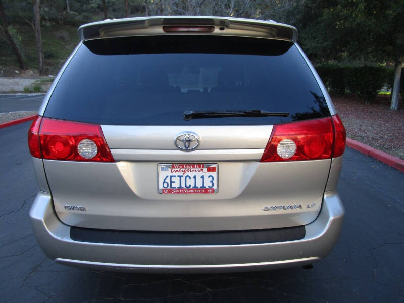2008 Toyota Sienna LE 7-Passenger