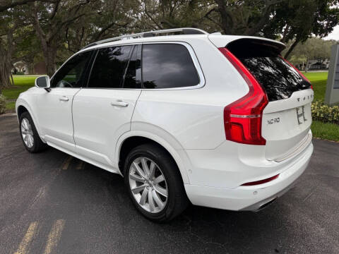 2018 Volvo XC90 T6 Momentum