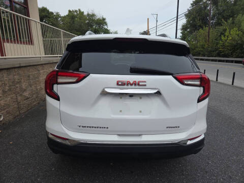 2024 GMC Terrain SLT