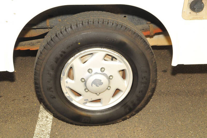 2012 Ford E-Series E-350 SD