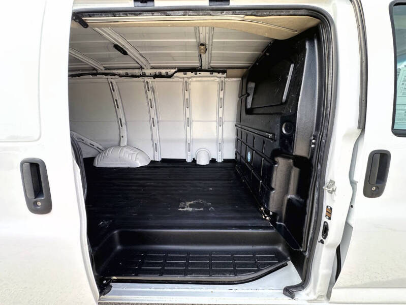 2021 Chevrolet Express 2500