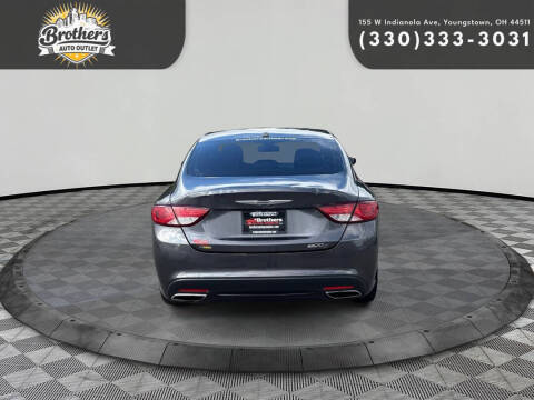 2015 Chrysler 200 S