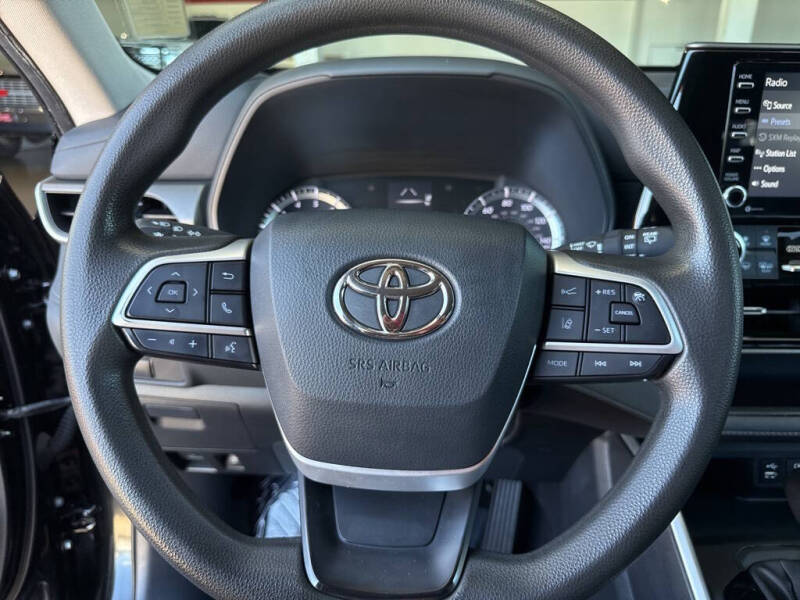 2022 Toyota Highlander L
