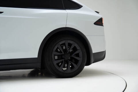 2022 Tesla Model X Plaid