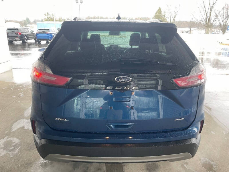 2022 Ford Edge SEL