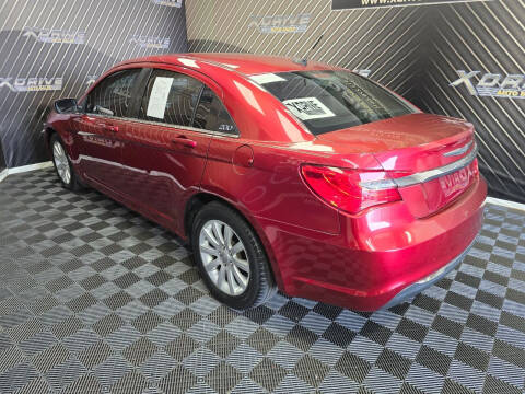 2011 Chrysler 200 Touring