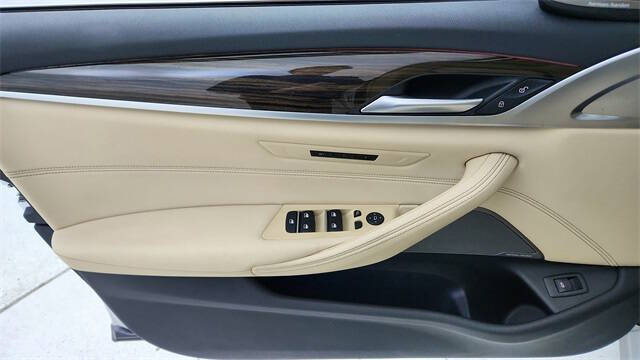 2021 BMW 5 Series 530i