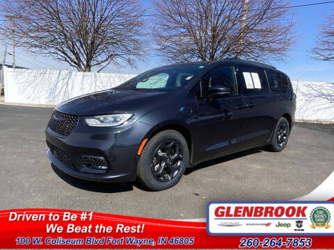 2021 Chrysler Pacifica Hybrid for sale at Glenbrook Dodge Chrysler Jeep Ram and Fiat in Fort Wayne IN