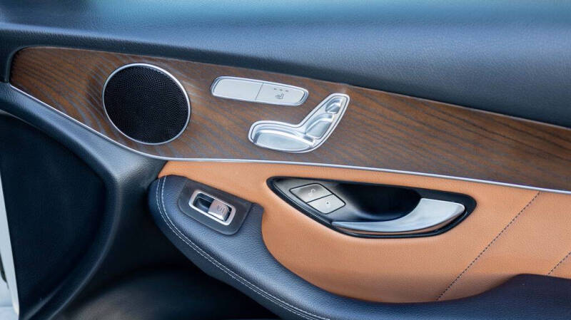 2020 Mercedes-Benz GLC GLC 300