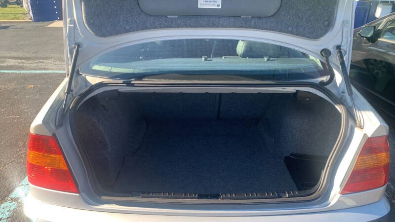 2003 BMW 3 Series 325i